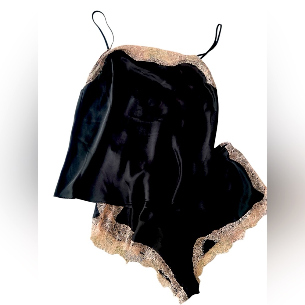 Victoria’s Secret size M Black pink Lace-Trim Satin Camisole & Short Set 11JT